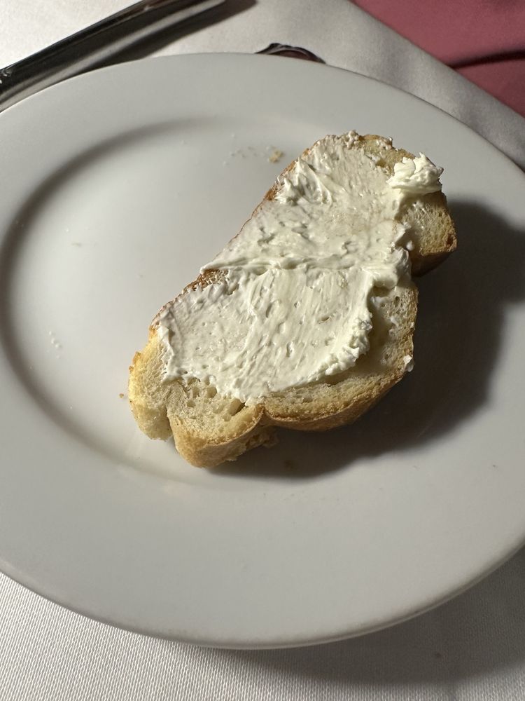 Bread service at Maison Bleue