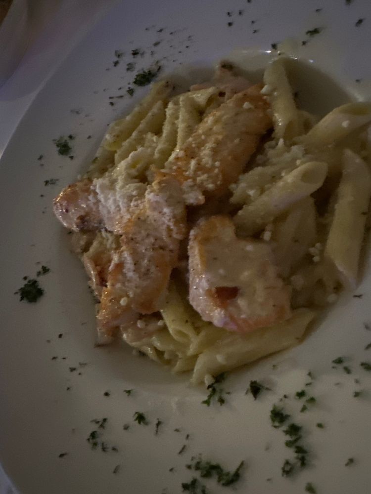 Chicken penne Alfredo