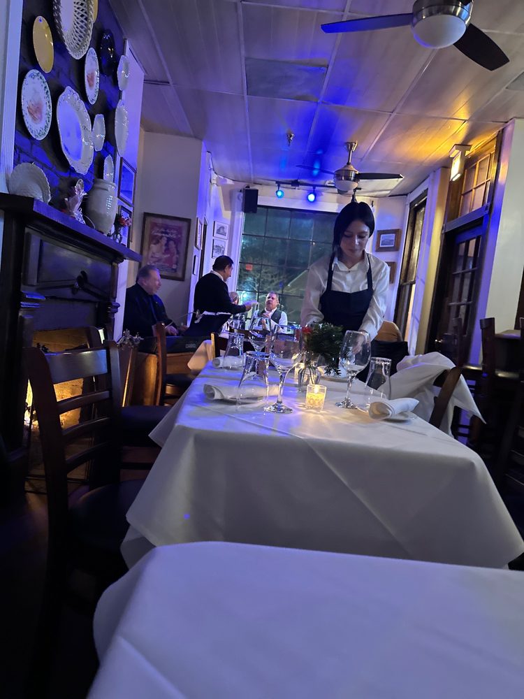 Table setting at Trattoria Da Franco's